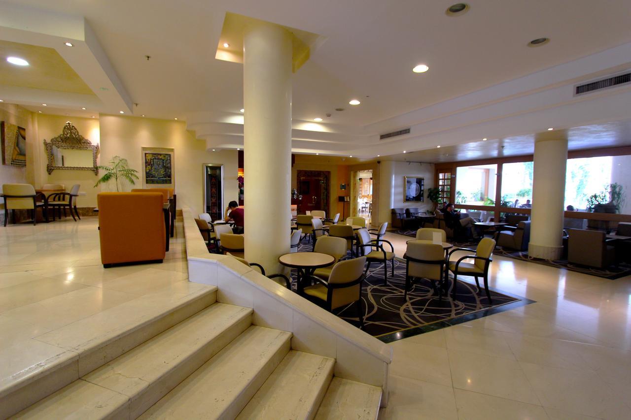 Ambassador Hotel Yerusalem Bagian luar foto