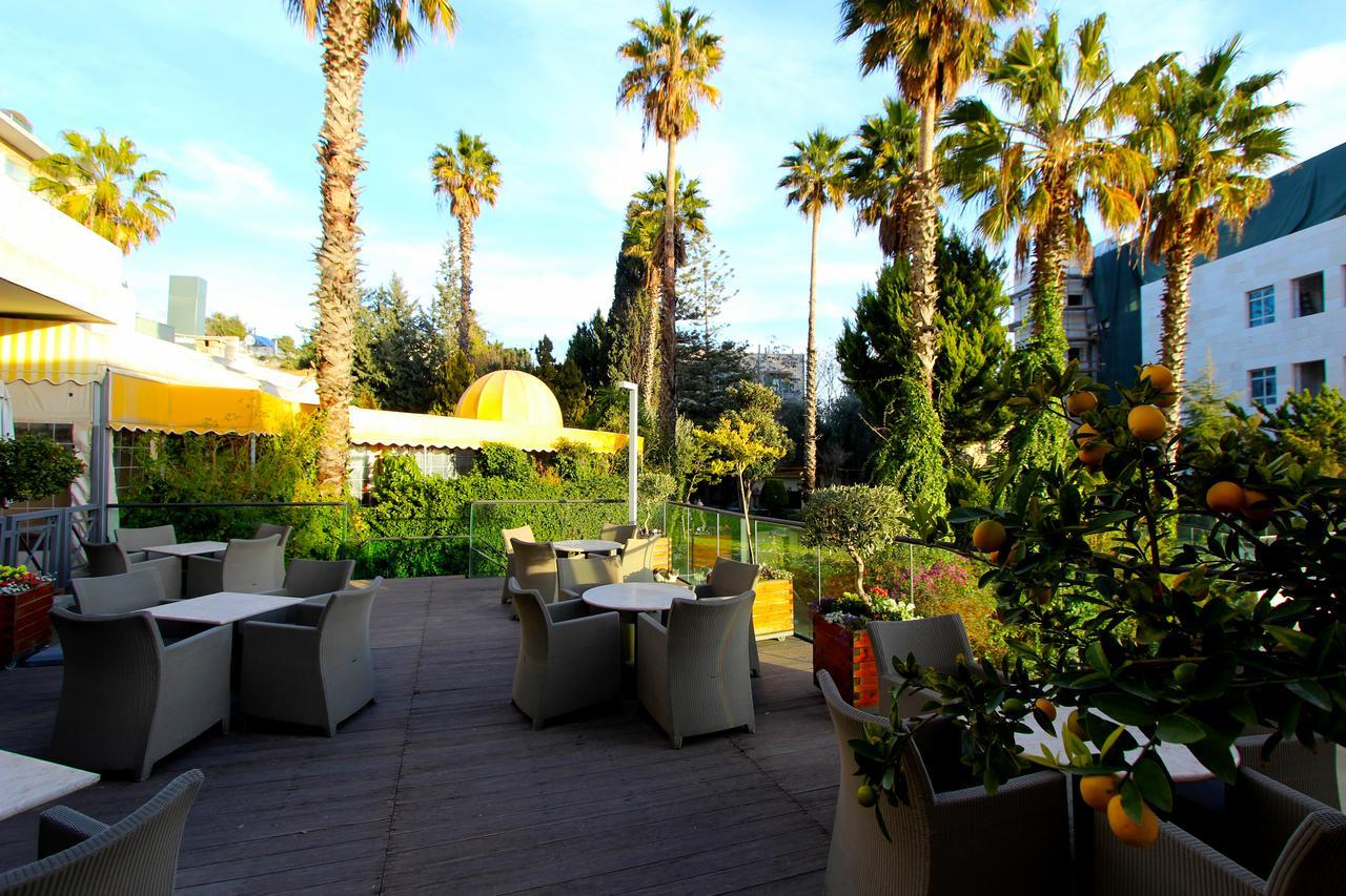 Ambassador Hotel Yerusalem Bagian luar foto
