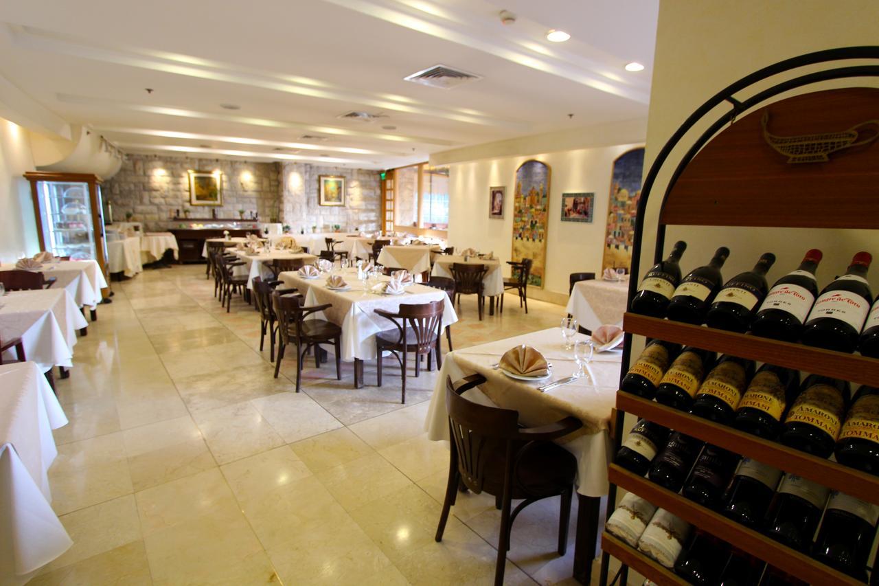 Ambassador Hotel Yerusalem Bagian luar foto