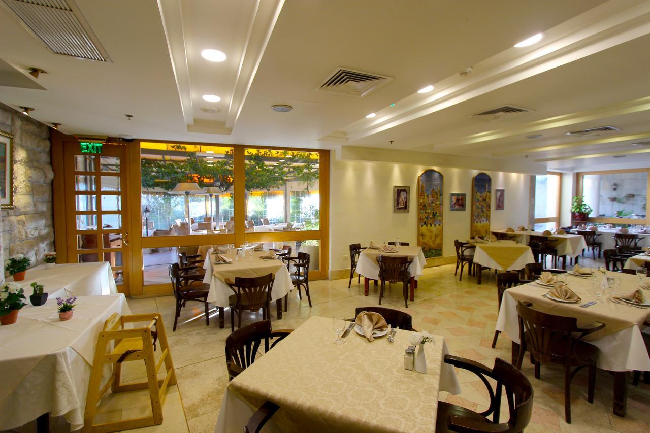 Ambassador Hotel Yerusalem Bagian luar foto