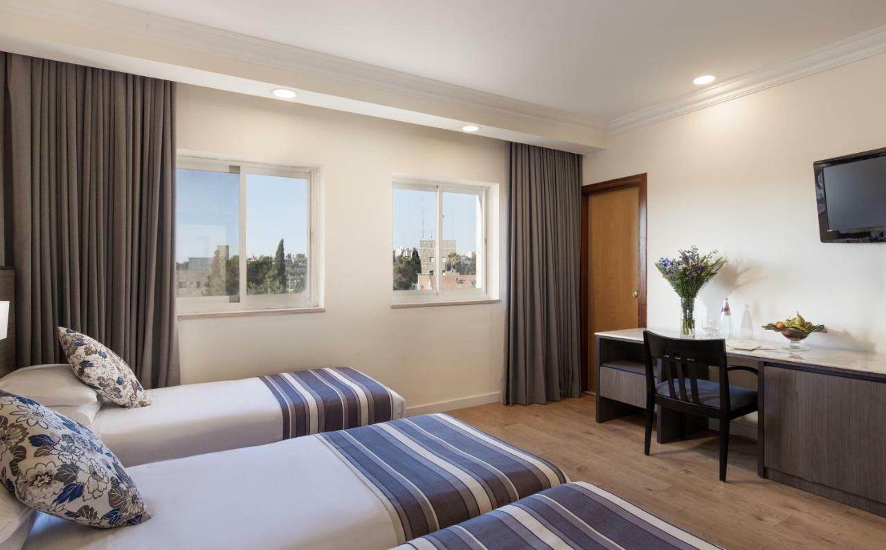 Ambassador Hotel Yerusalem Bagian luar foto