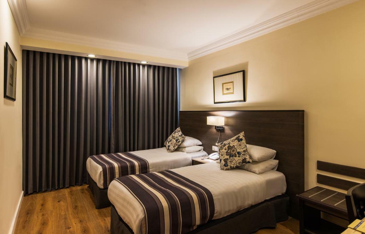 Ambassador Hotel Yerusalem Bagian luar foto